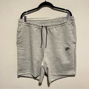 Mens XL nike Tech shorts